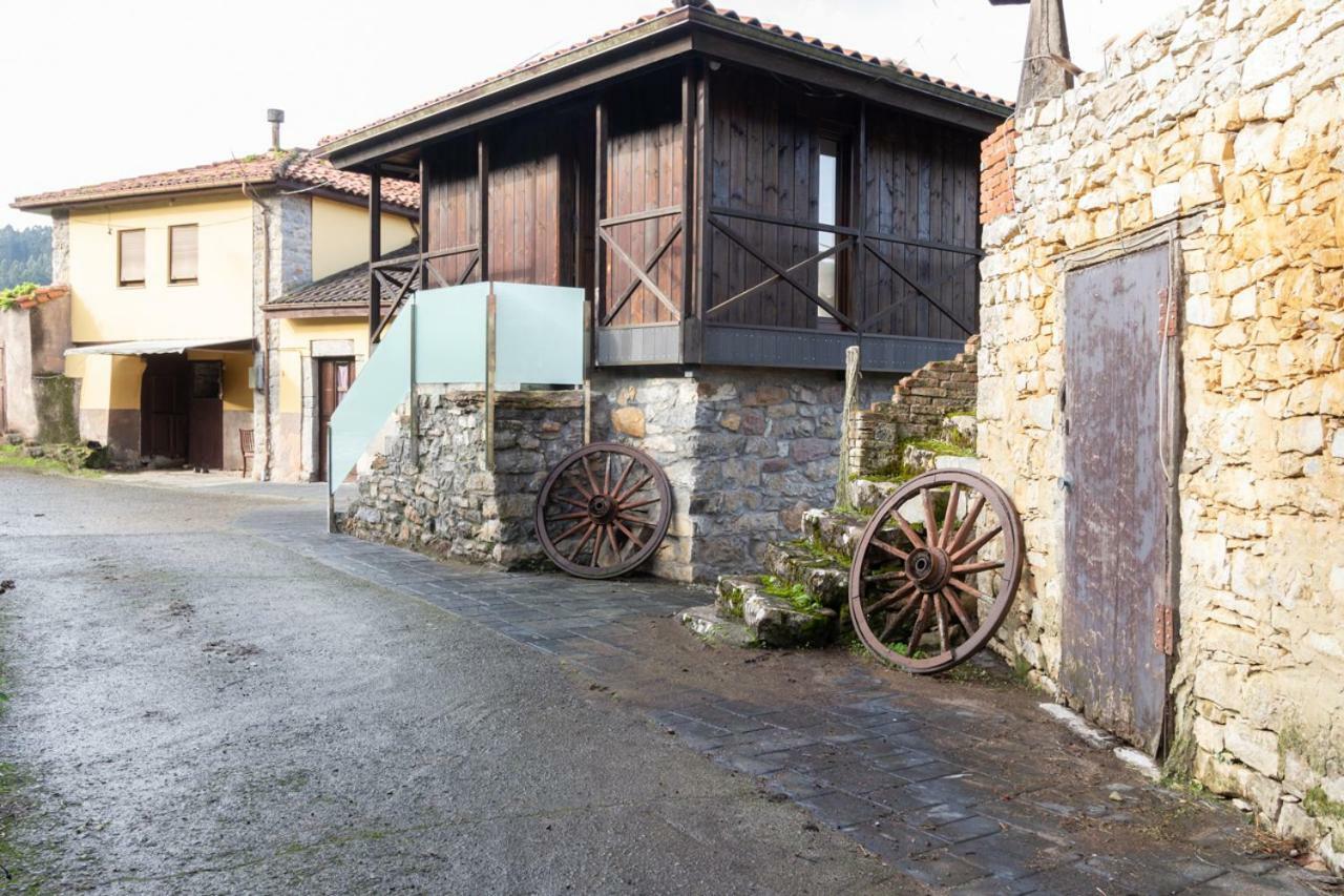 Casa Delfina Pension Pravia Buitenkant foto