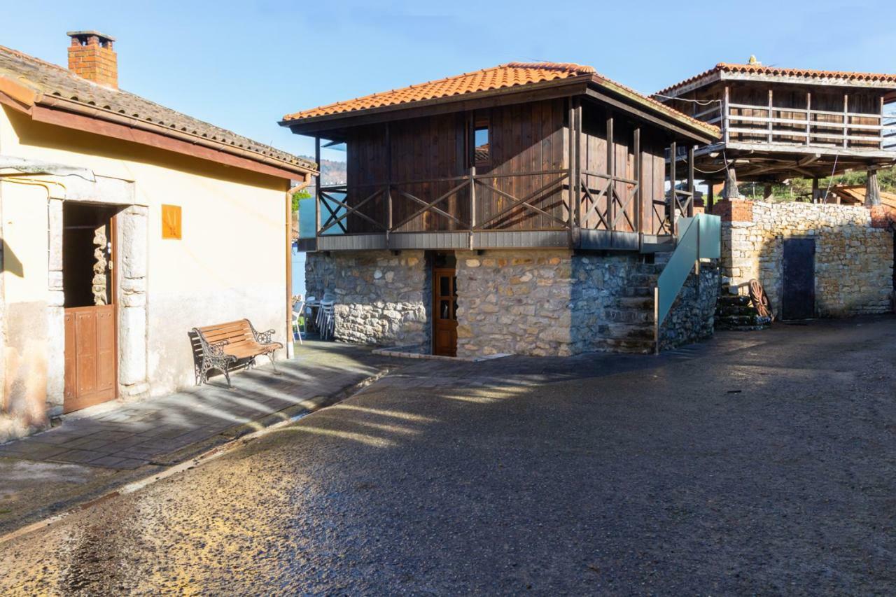 Casa Delfina Pension Pravia Buitenkant foto