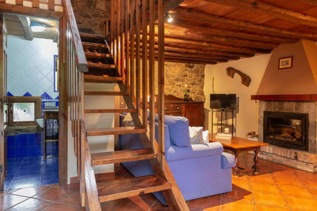 Casa Delfina Pension Pravia Buitenkant foto